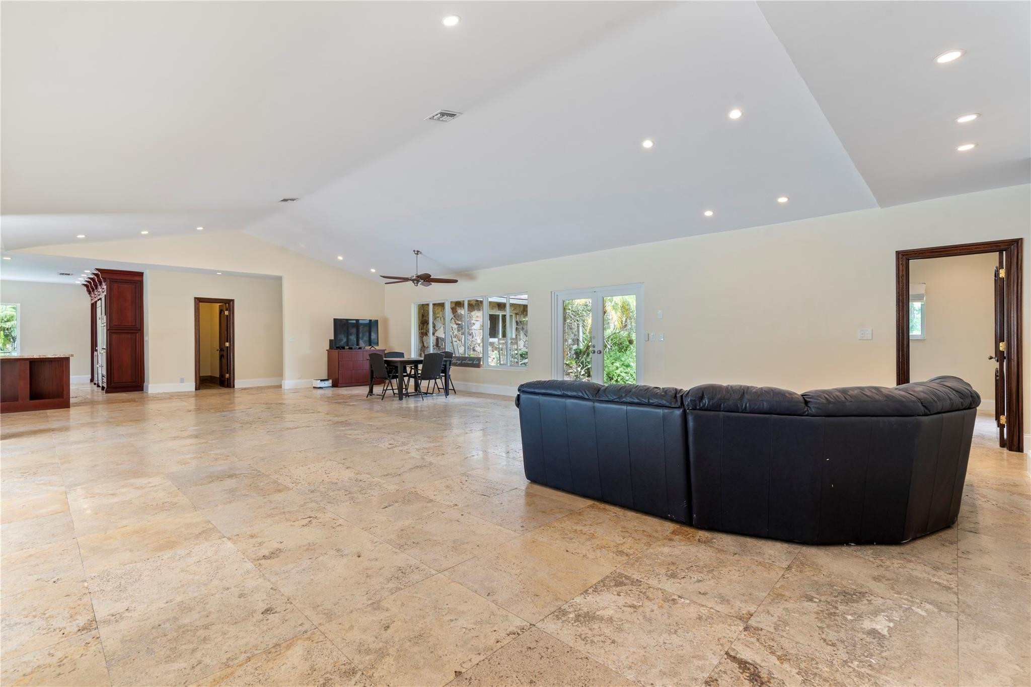 13900 Mustang Trail Southwest Ranches, FL 33330 - Photo 24 of 52 Photo 24