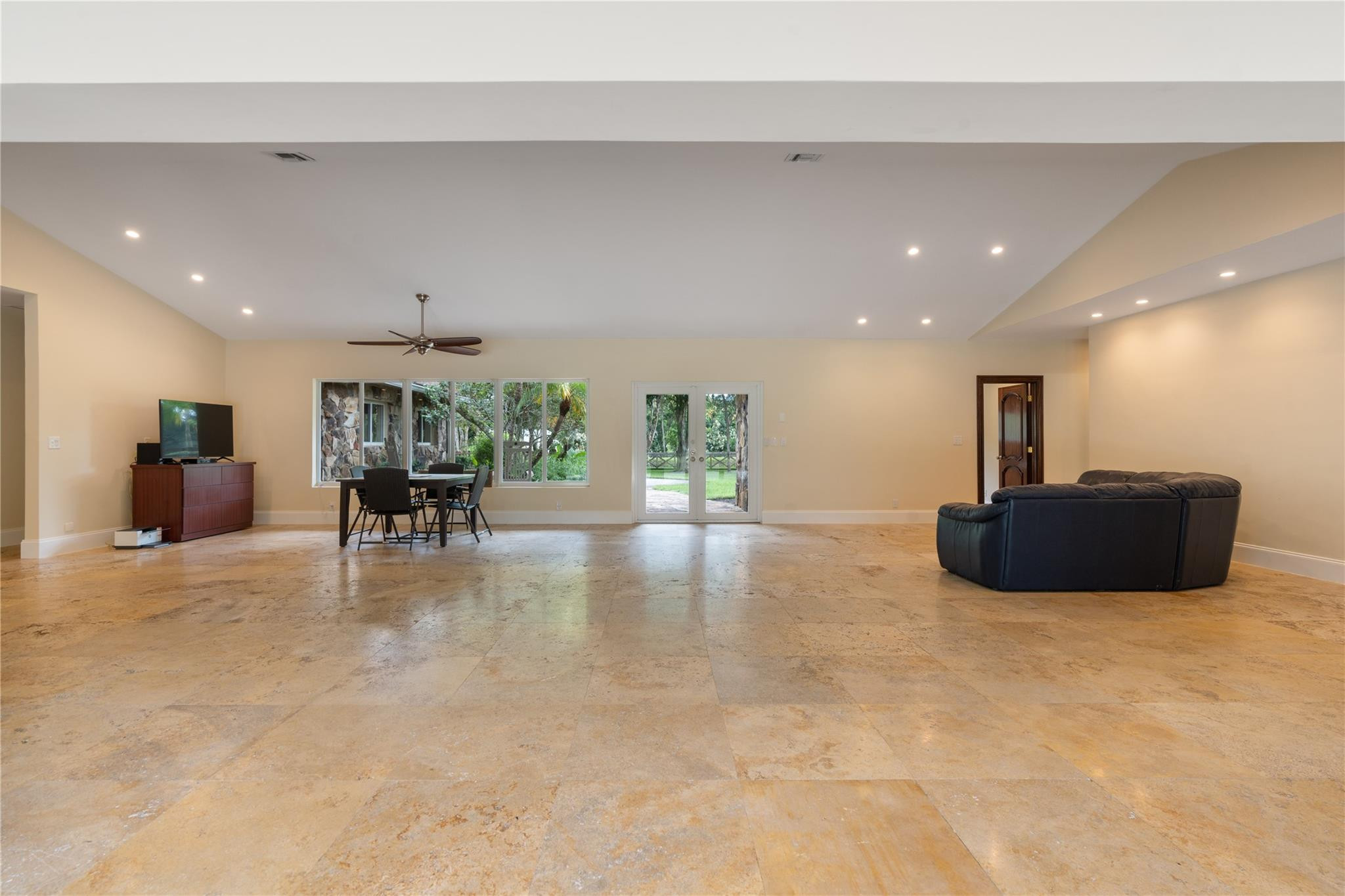 13900 Mustang Trail Southwest Ranches, FL 33330 - Photo 29 of 52 Photo 29