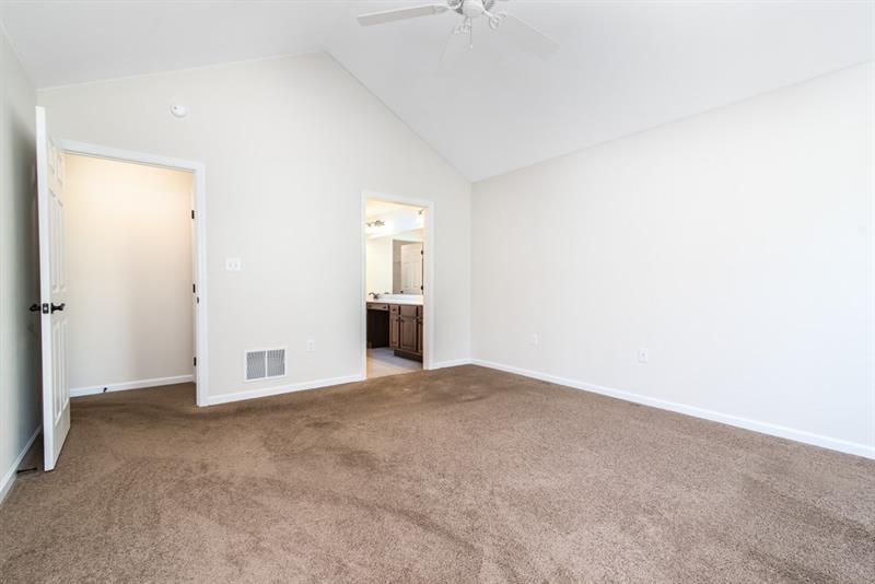 1073 Wealdstone Road Cranberry Township, PA 16066 - Photo 15 of 25 Den or third bedroom without virtual staging