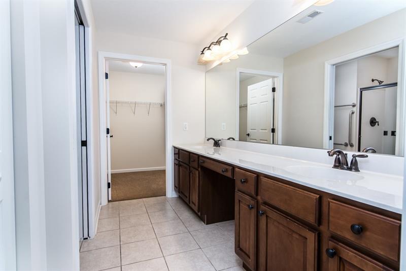 1073 Wealdstone Road Cranberry Township, PA 16066 - Photo 16 of 25 Nice size Master Bedroom