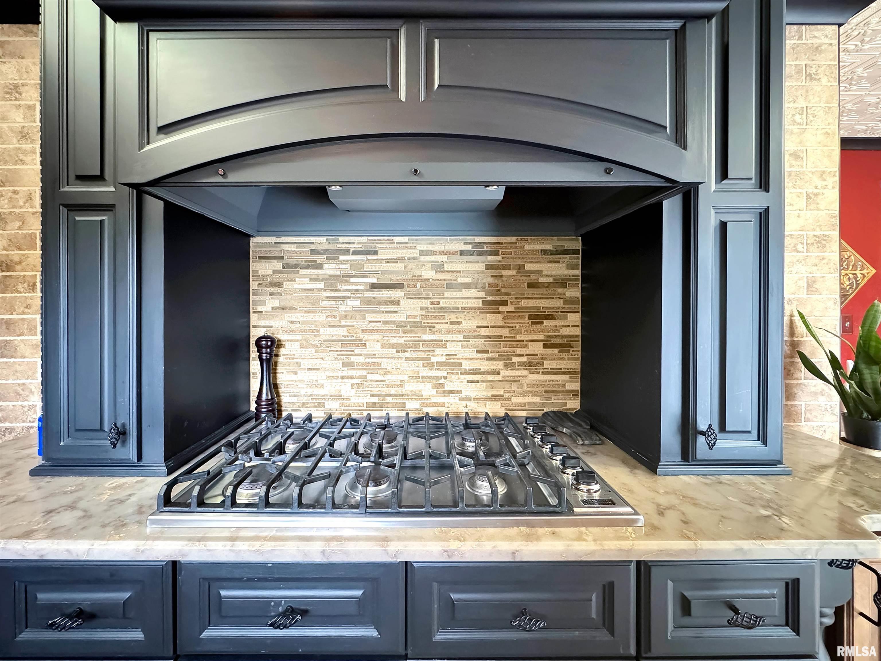 10250 West Lake Camelot Drive Mapleton, IL 61547 - Photo 17 of 91