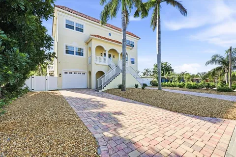 $1,475,000 | 315 40th Avenue, St. Pete Beach, FL 33706