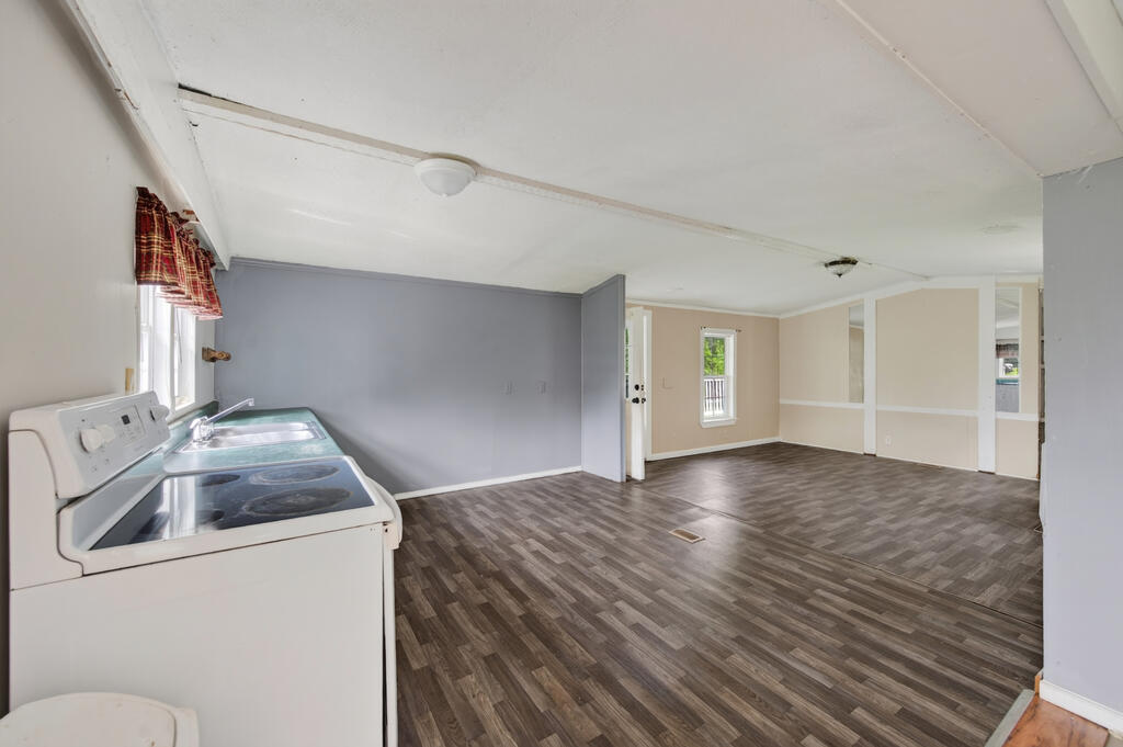 115 Cross Ridge Lane Galax, VA 24333 - Photo 22 of 50 Gallery Image 22