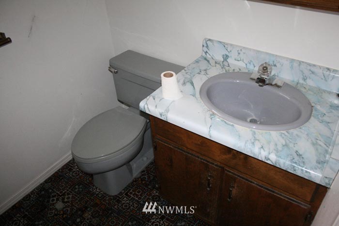 229 Bannister Road Kalama, WA 98625 - Photo 11 of 15 Gallery Image 11