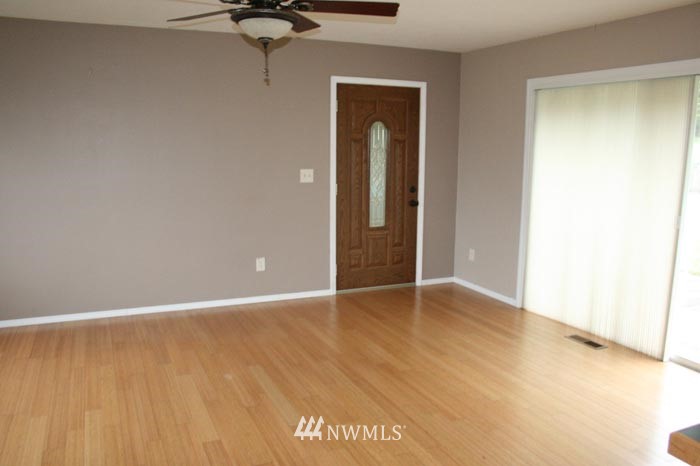229 Bannister Road Kalama, WA 98625 - Photo 4 of 15 Gallery Image 4
