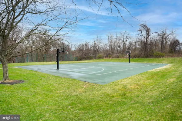a view of a basketball court