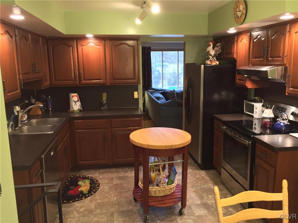 4662 Peach Bottom Road Coplay, PA 18037 - Photo 12 of 28 Gallery Image 12