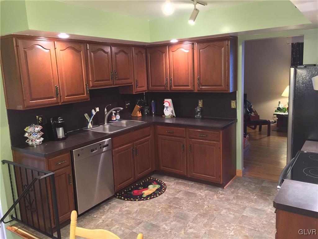 4662 Peach Bottom Road Coplay, PA 18037 - Photo 13 of 28 Gallery Image 13