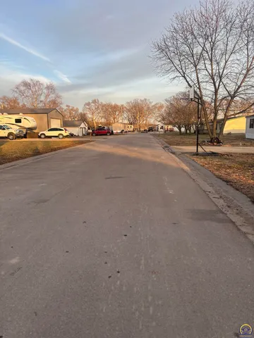 $39,900 | 908 Harland Court, Perry, KS 66073