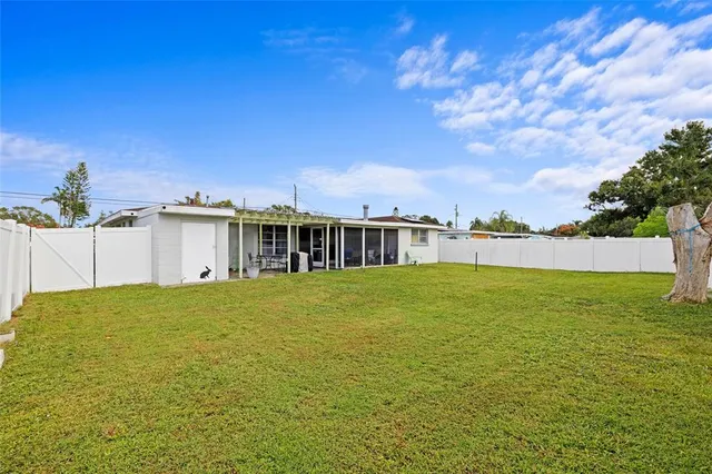 $315,000 | 3338 Cambridge Drive, Sarasota, FL 34232