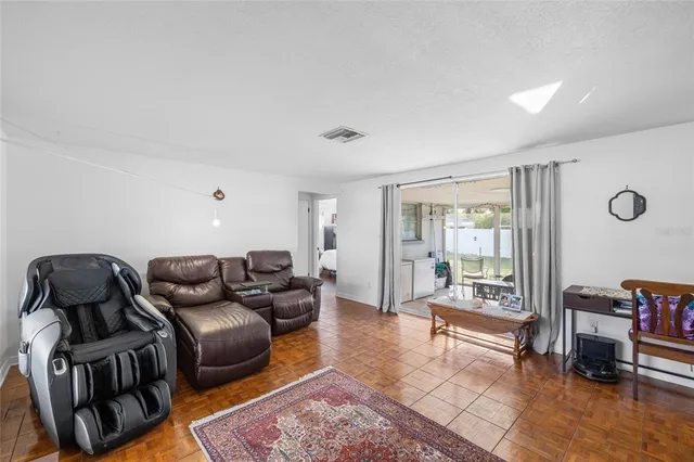 $315,000 | 3338 Cambridge Drive, Sarasota, FL 34232