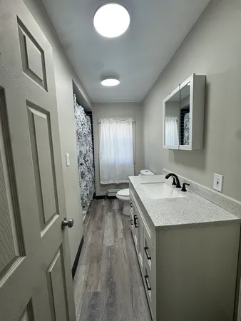 $2,600 | 6809 A Highway 71, Oswego, IL 60543