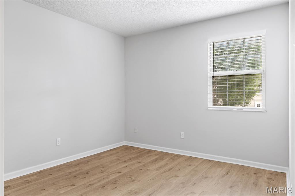 8929 Cardinal Terrace St. Louis, MO 63144 - Photo 13 of 43