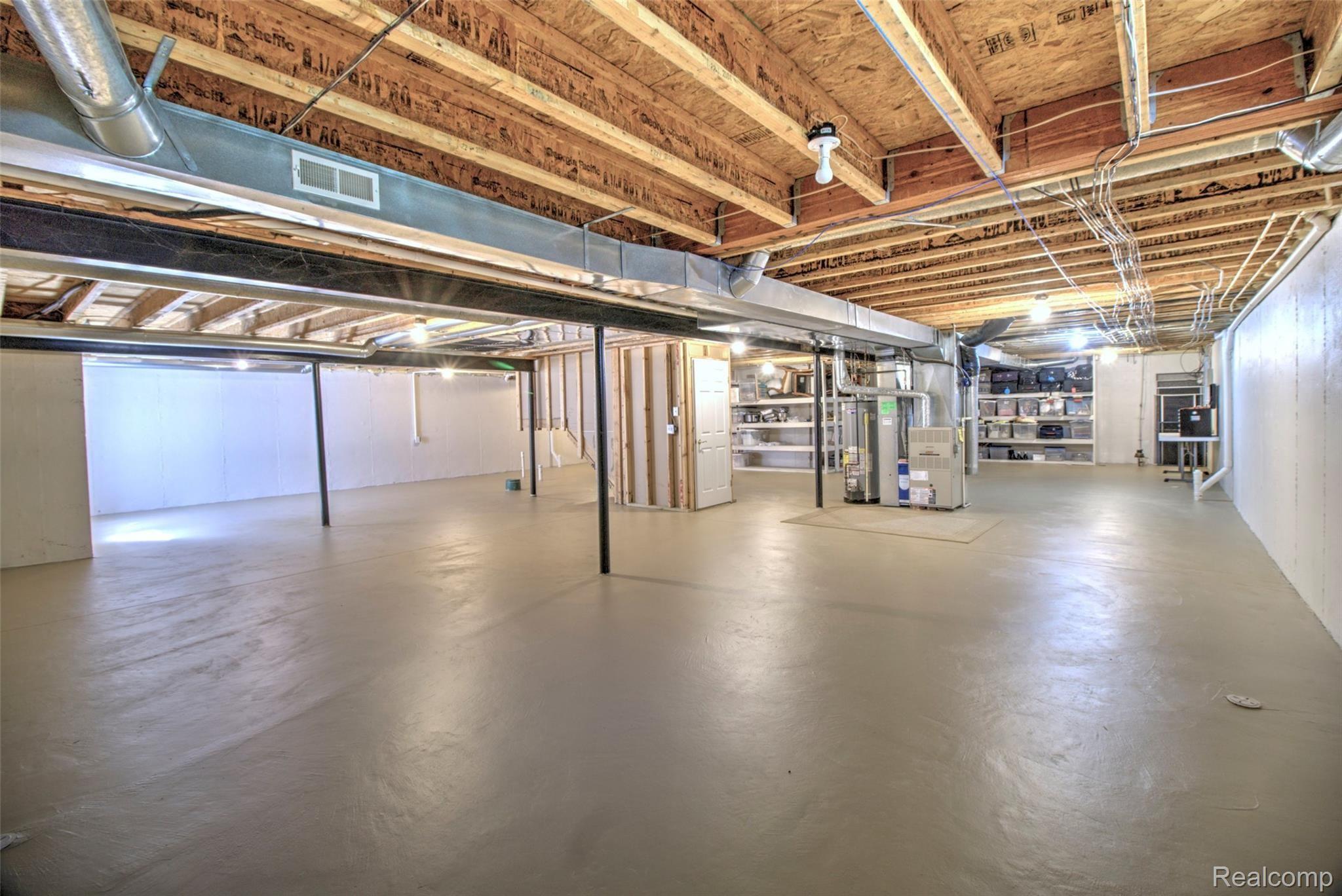 26548 Valhalla Drive, Unit 7 Farmington, MI 48331 - Photo 21 of 30 Daylight Basement w/Egress & Tall Ceilings - Freshly Painted