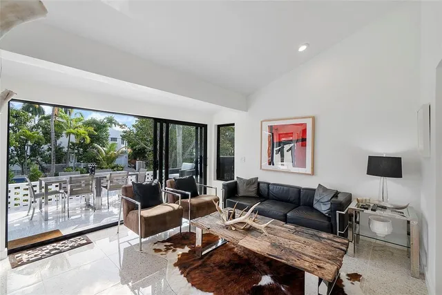 $1,350,000 | 450 North Victoria Park Road, Fort Lauderdale, FL 33301
