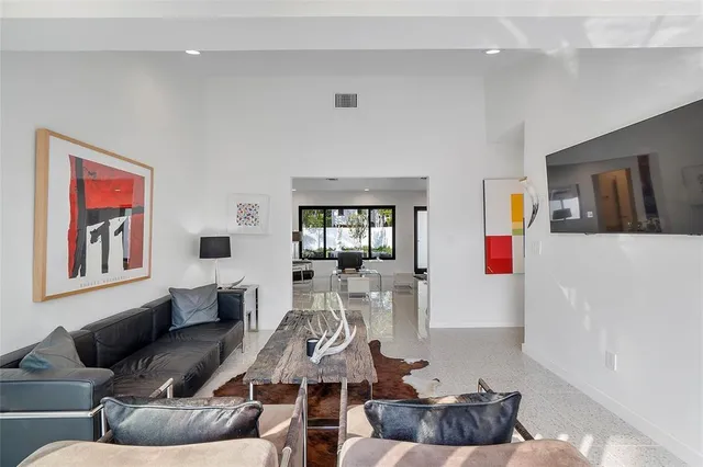 $1,350,000 | 450 North Victoria Park Road, Fort Lauderdale, FL 33301