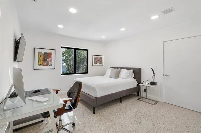 $1,350,000 | 450 North Victoria Park Road, Fort Lauderdale, FL 33301