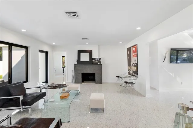 $1,350,000 | 450 North Victoria Park Road, Fort Lauderdale, FL 33301