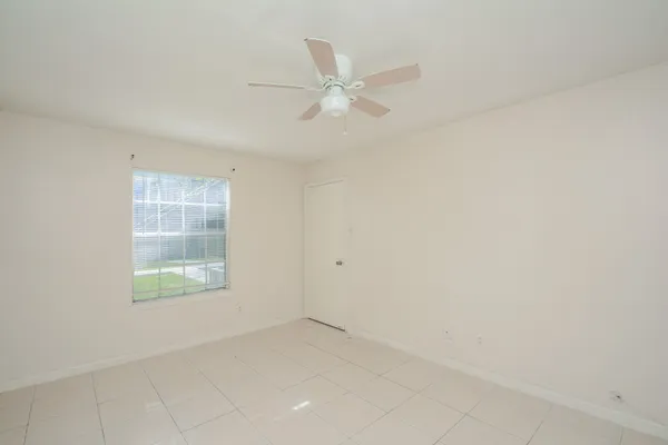 $90,000 | 9700 Leawood Boulevard, Unit 1601, Houston, TX 77099