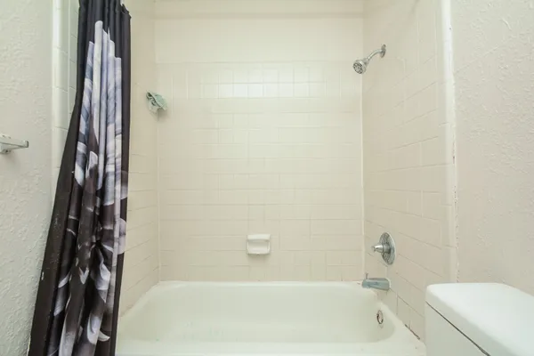 $90,000 | 9700 Leawood Boulevard, Unit 1601, Houston, TX 77099