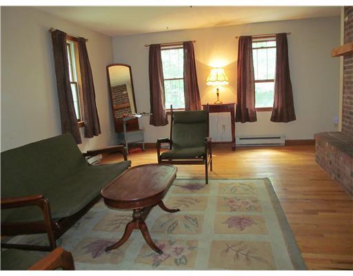 211 Valley Road North Berwick, ME 03906 - Photo 7 of 18 Living Room.