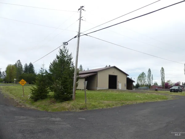 $300,000 | 774 Pleasant Acres Drive, Weippe, ID 83553
