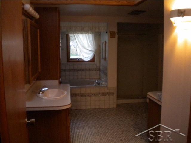 895 Steele Road Merrill, MI 48637 - Photo 2 of 6 20036920-1.JPG