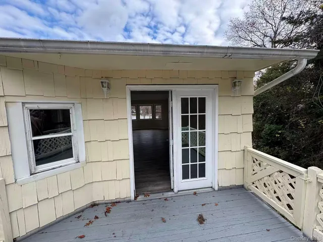 a view of front door of house