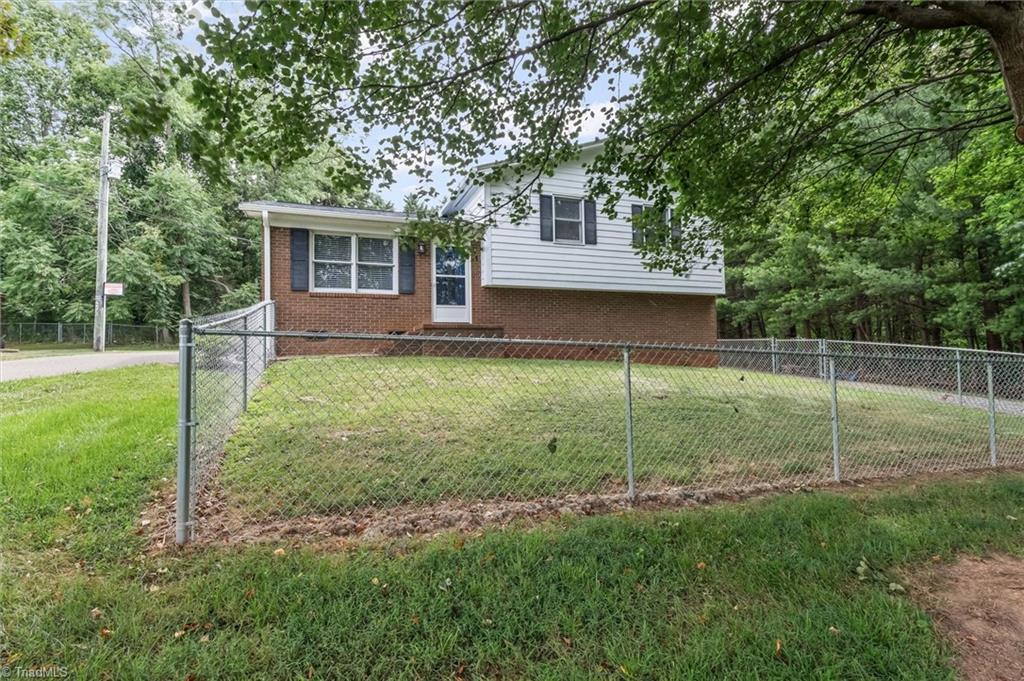 193 Creed Road Mount Airy, NC 27030 - Photo 2 of 27