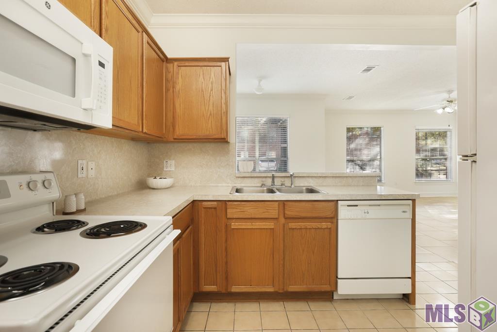 4464 Highland Road, Unit 402 Baton Rouge, LA 70808 - Photo 10 of 19