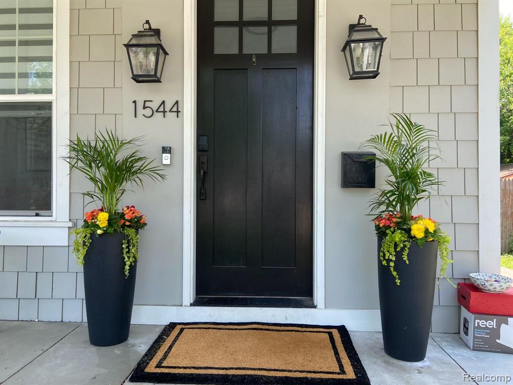 1544 Ruffner Avenue Birmingham, MI 48009 - Photo 4 of 50