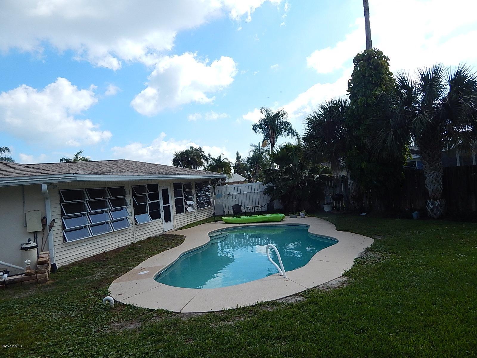 674 Caribbean Road Satellite Beach, FL 32937 - Photo 6 of 20 010