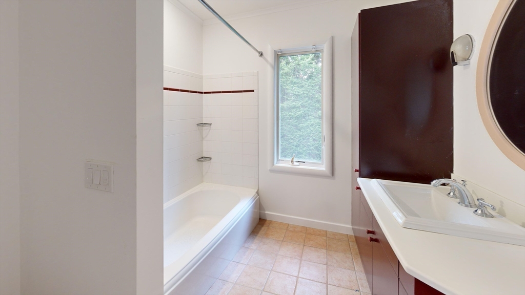 56 Cynthia Road Newton, MA 02459 - Photo 11 of 25 Gallery Image 11