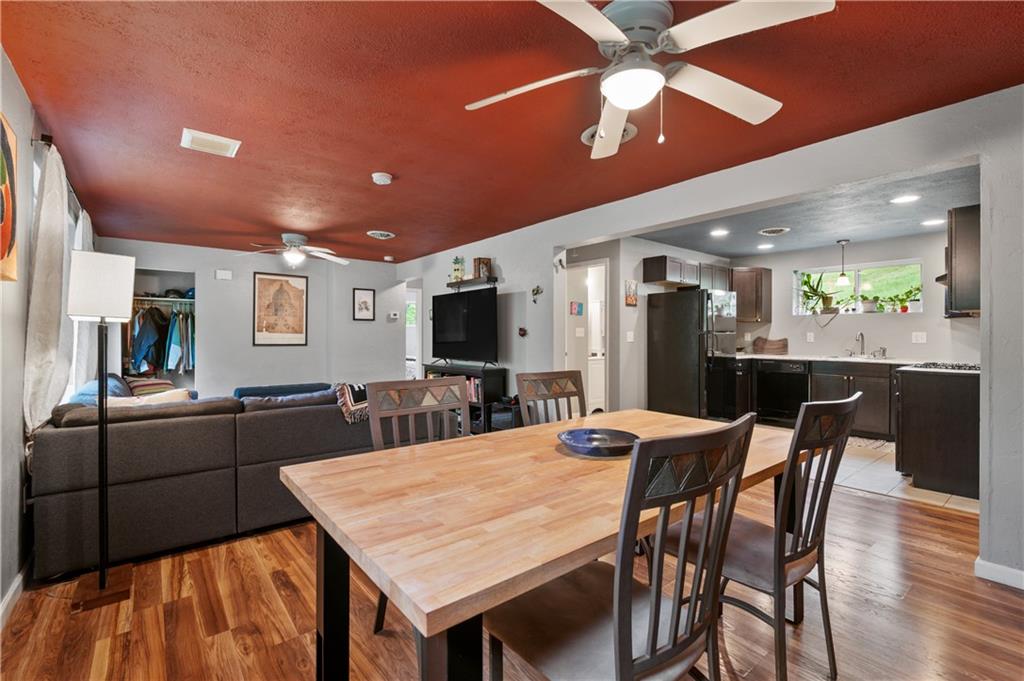 5946 Poketa Road Verona, PA 15147 - Photo 5 of 30 Gallery Image 5