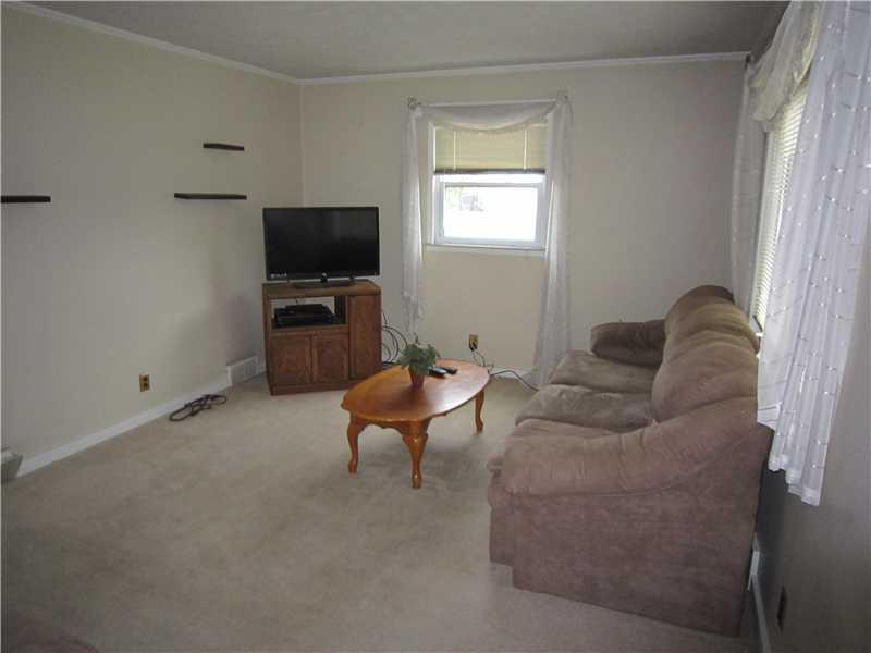 457 Bitner Road Smock, PA 15480 - Photo 3 of 16 Living Room.