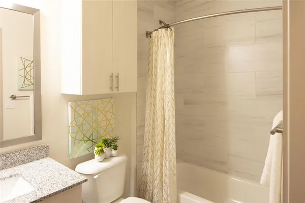 $1,390 | 6000 Gaston Avenue, Unit 206, Dallas, TX 75214