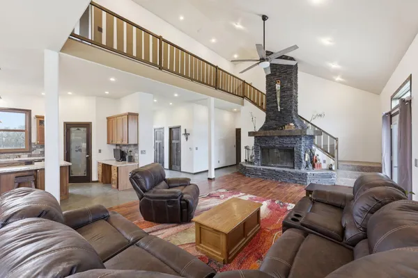 $939,999 | 5365 159th Avenue Southeast, Kindred, ND 58051