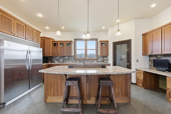 $939,999 | 5365 159th Avenue Southeast, Kindred, ND 58051