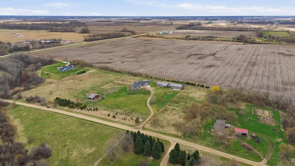 $939,999 | 5365 159th Avenue Southeast, Kindred, ND 58051