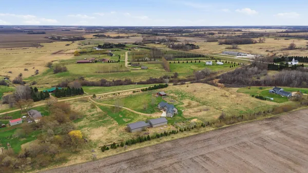 $939,999 | 5365 159th Avenue Southeast, Kindred, ND 58051