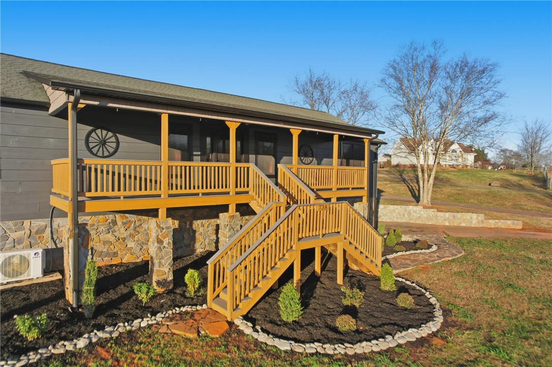 738 Stewart Gin Road Liberty, SC 29657 - Photo 2 of 47