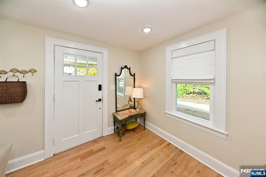 401 Chestnut Street Nutley, NJ 07110 - Photo 7 of 43