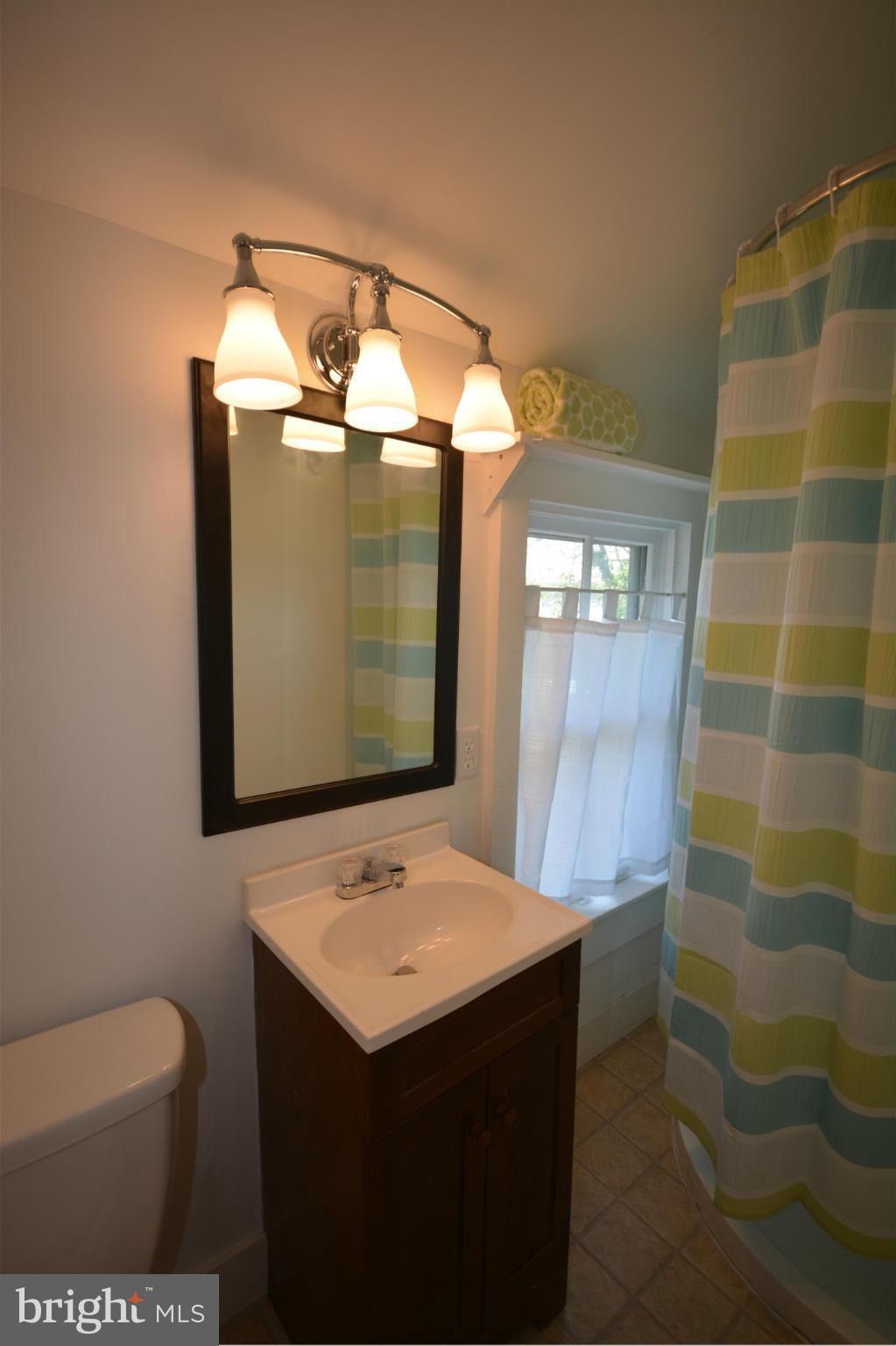 7414 Back Street Newcomb, MD 21653 - Photo 12 of 14 Full bath recently renovated.
