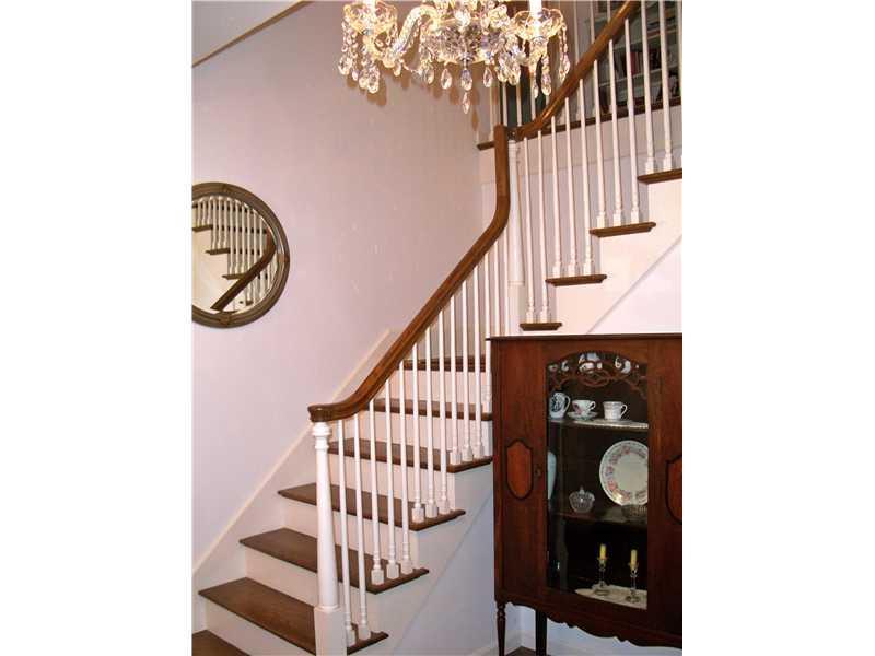 84 Fogler Road Hope, ME 04847 - Photo 11 of 29 Interior Space/Layout. front foyer