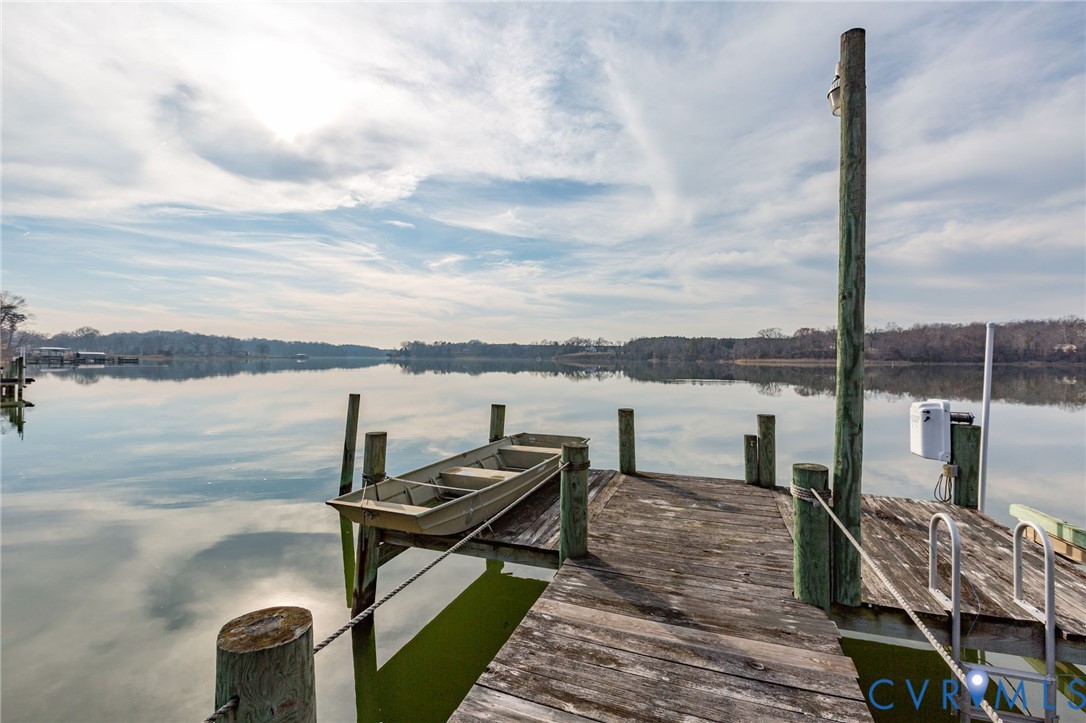 175 Shellfield Lane Colonial Beach, VA 22443 - Photo 71 of 100 Dock with a water view