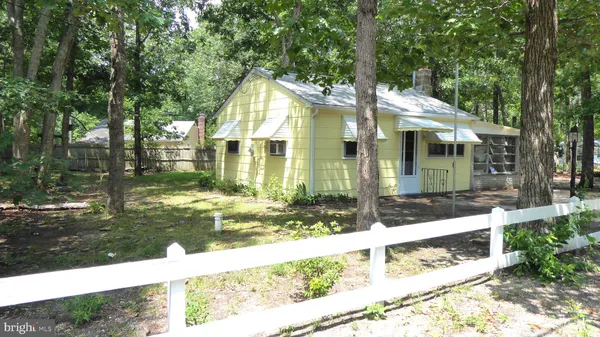 $1,100 | 135 Daffodil Road, Millville, NJ 08332