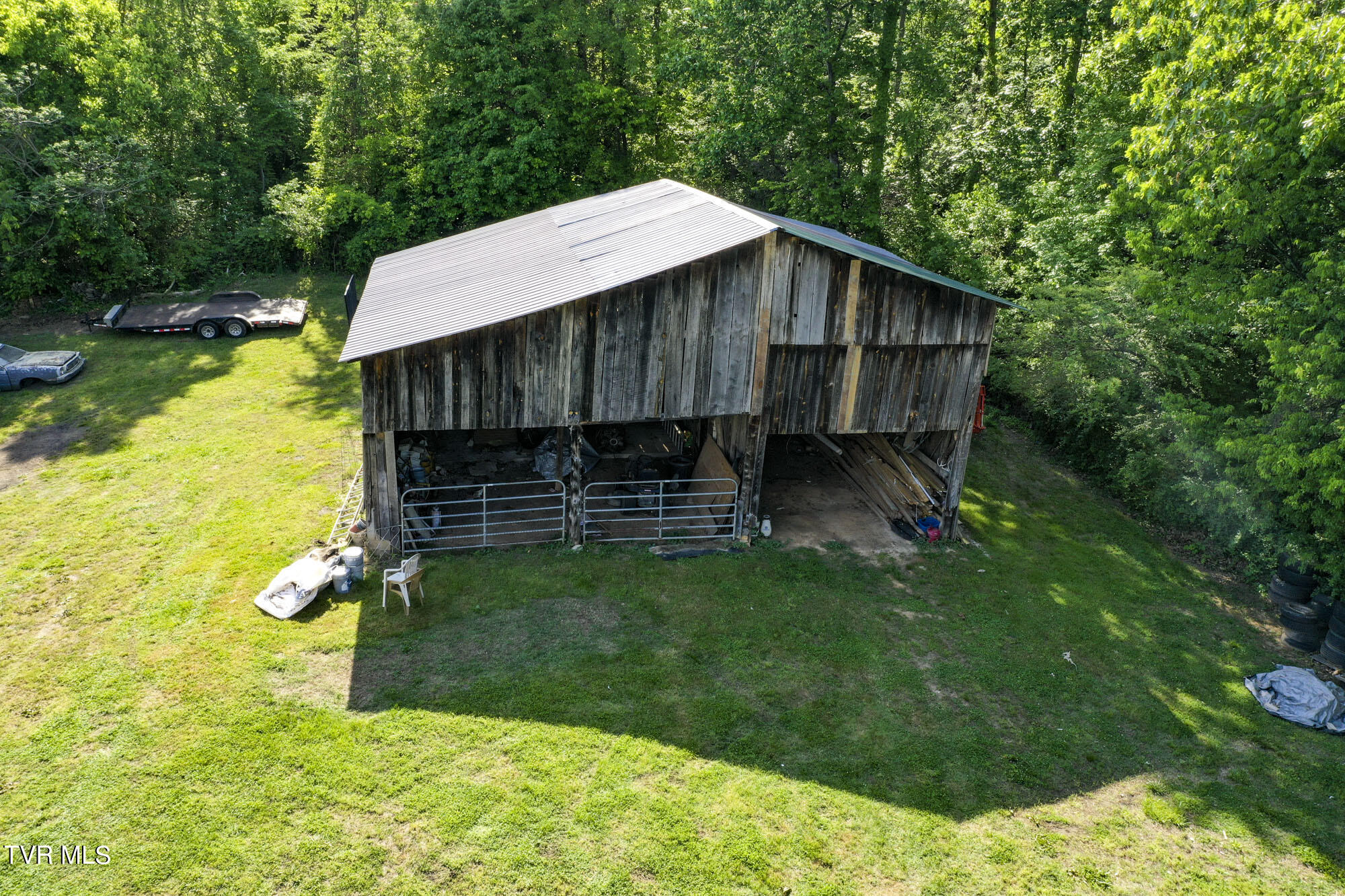 550 Scarlett Road Dandridge, TN 37725 - Photo 6 of 9 6