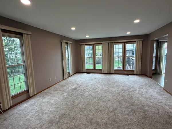 $3,200 | 5106 Turnberry Court, Plainfield, IL 60586