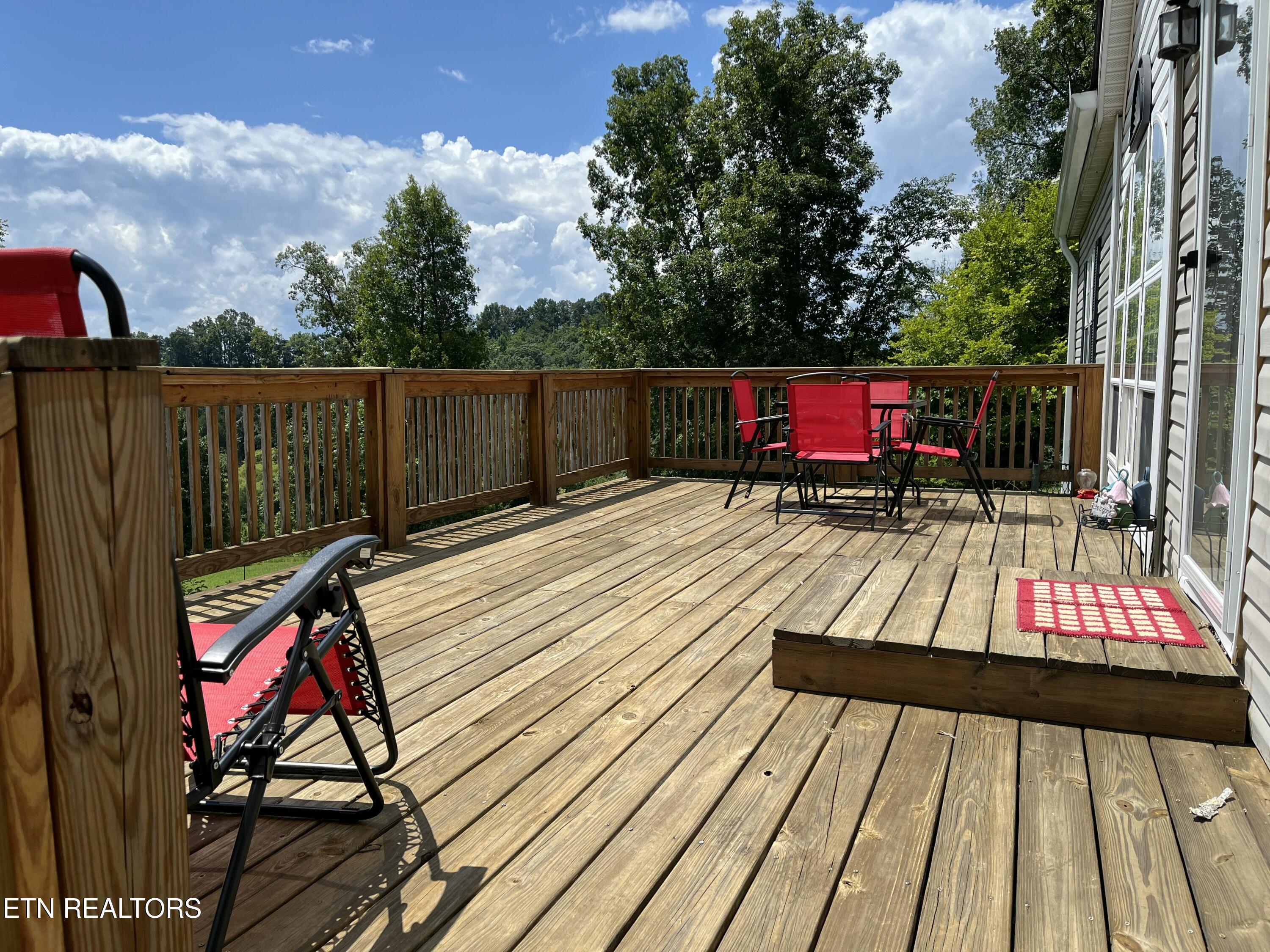 380 Harrison Road Madisonville, TN 37354 - Photo 3 of 22 380 Harrison Rd Front Porch