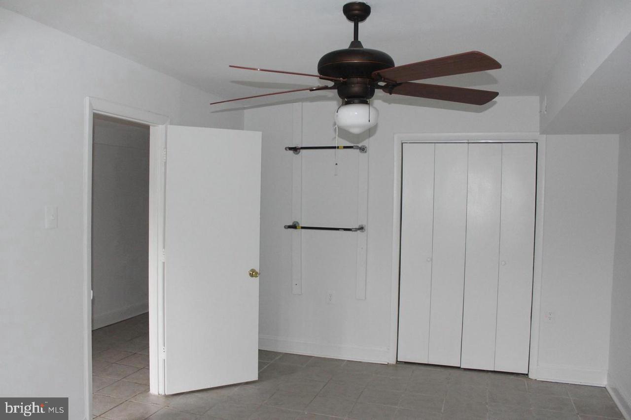 11 N Street Northwest Washington, DC 20001 - Photo 17 of 17 a view of a hallway with a elevator